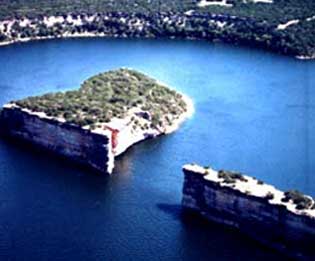 Picture of Hell's Gate